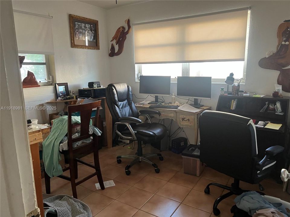 En Venta: $1,450,000 (7 camas, 4 baños, 2699 Pies cuadrados)