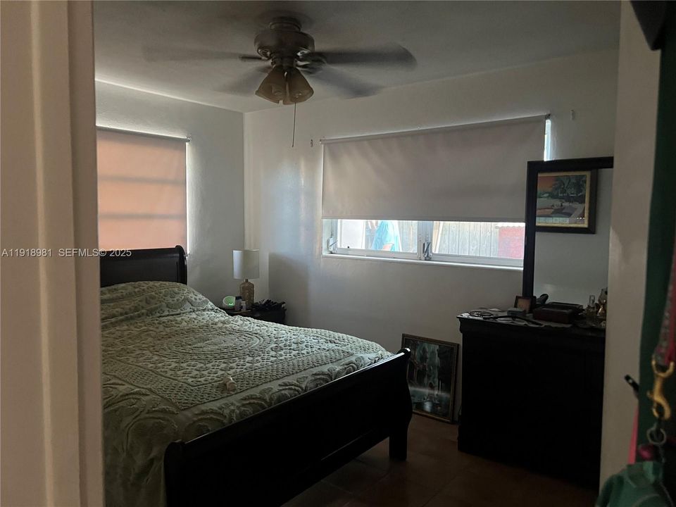 En Venta: $1,450,000 (7 camas, 4 baños, 2699 Pies cuadrados)