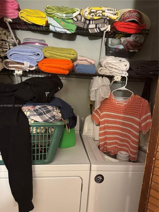 En Venta: $1,450,000 (7 camas, 4 baños, 2699 Pies cuadrados)