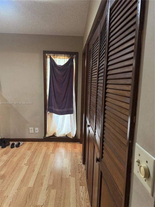 En Venta: $1,450,000 (7 camas, 4 baños, 2699 Pies cuadrados)