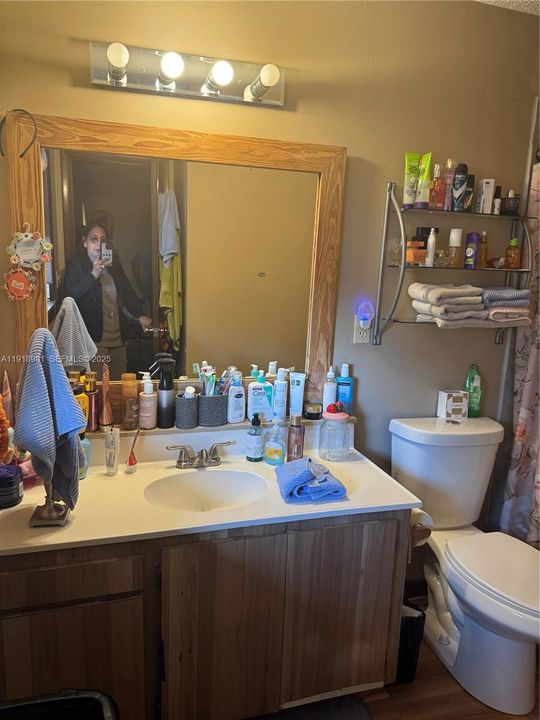 En Venta: $1,450,000 (7 camas, 4 baños, 2699 Pies cuadrados)