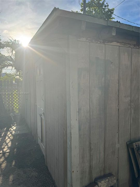 En Venta: $1,450,000 (7 camas, 4 baños, 2699 Pies cuadrados)