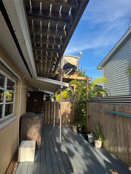 En Venta: $1,450,000 (7 camas, 4 baños, 2699 Pies cuadrados)