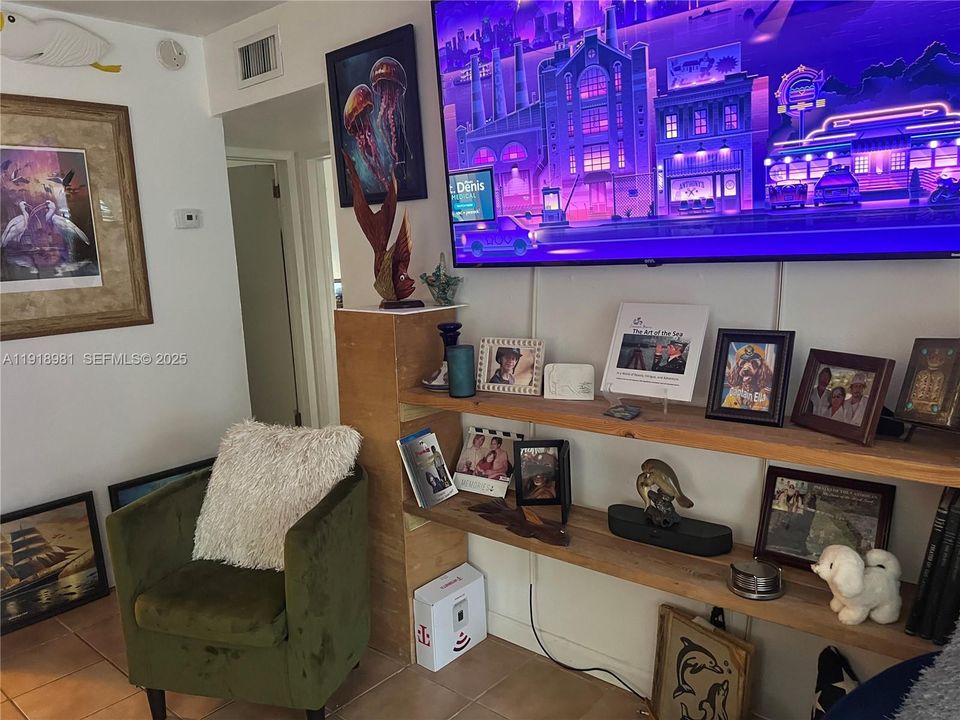 En Venta: $1,450,000 (7 camas, 4 baños, 2699 Pies cuadrados)