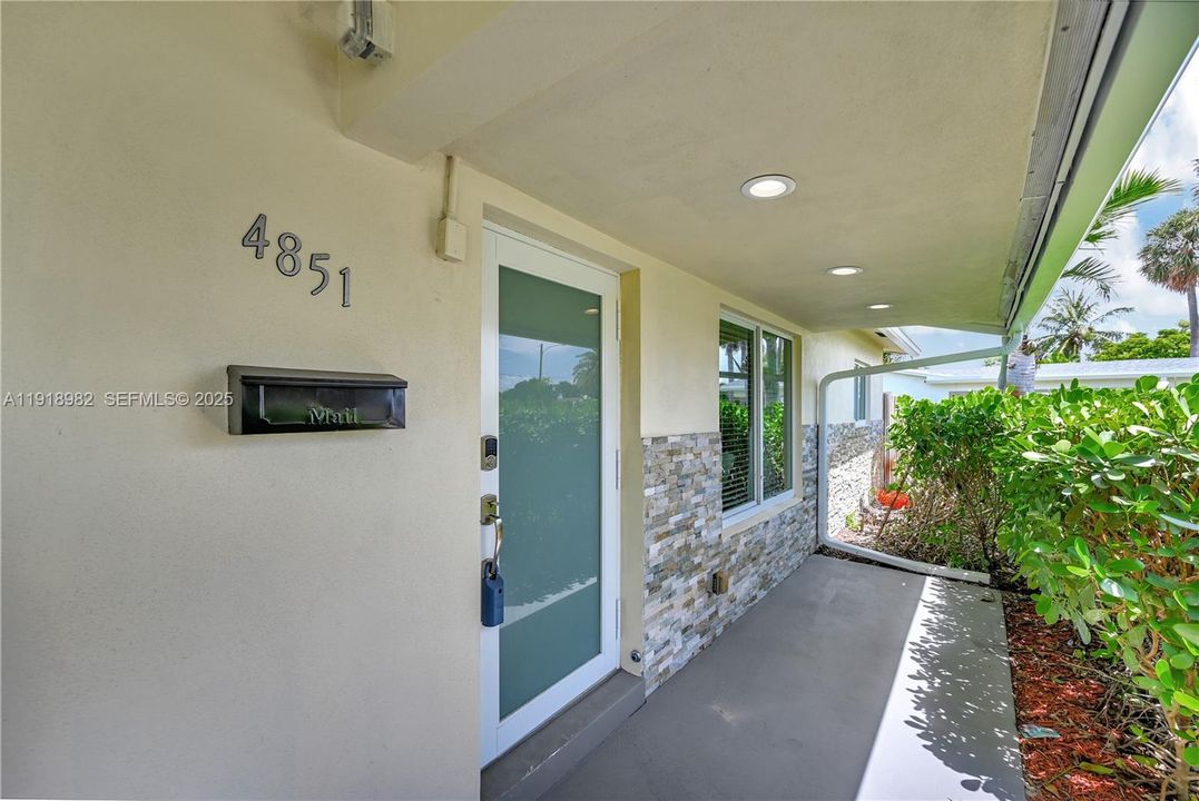 待售: $715,000 (3 贝兹, 2 浴室, 1152 平方英尺)