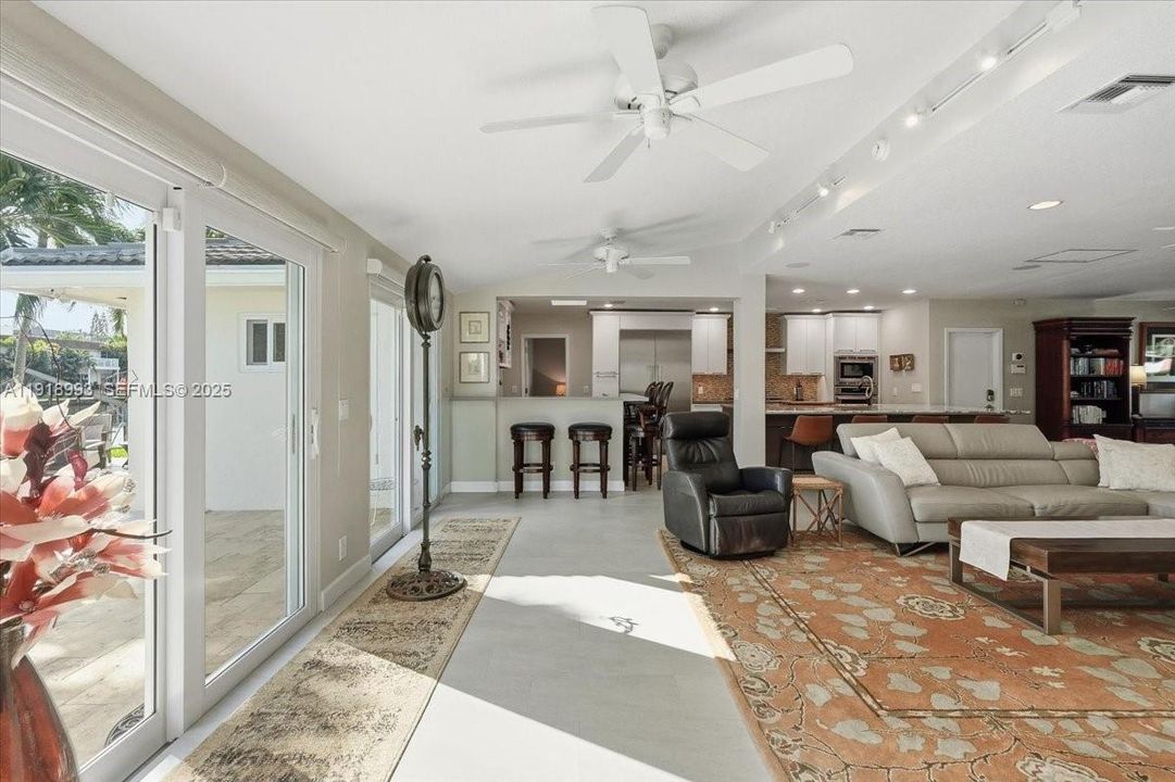 For Sale: $2,150,000 (3 beds, 2 baths, 2168 Square Feet)