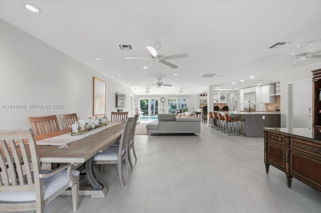 For Sale: $2,150,000 (3 beds, 2 baths, 2168 Square Feet)