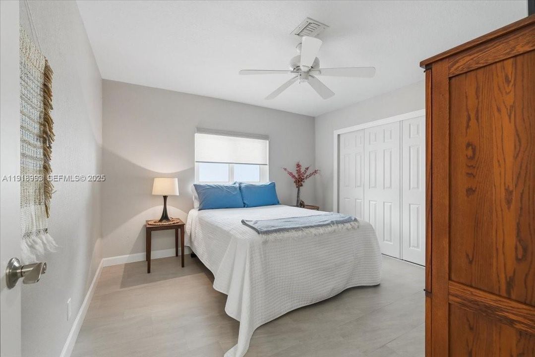 For Sale: $2,150,000 (3 beds, 2 baths, 2168 Square Feet)