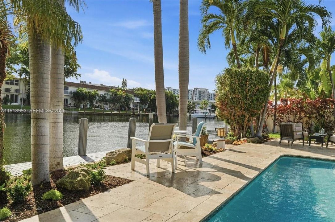 For Sale: $2,150,000 (3 beds, 2 baths, 2168 Square Feet)