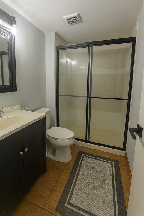 出租: $2,550 (3 贝兹, 2 浴室, 1166 平方英尺)