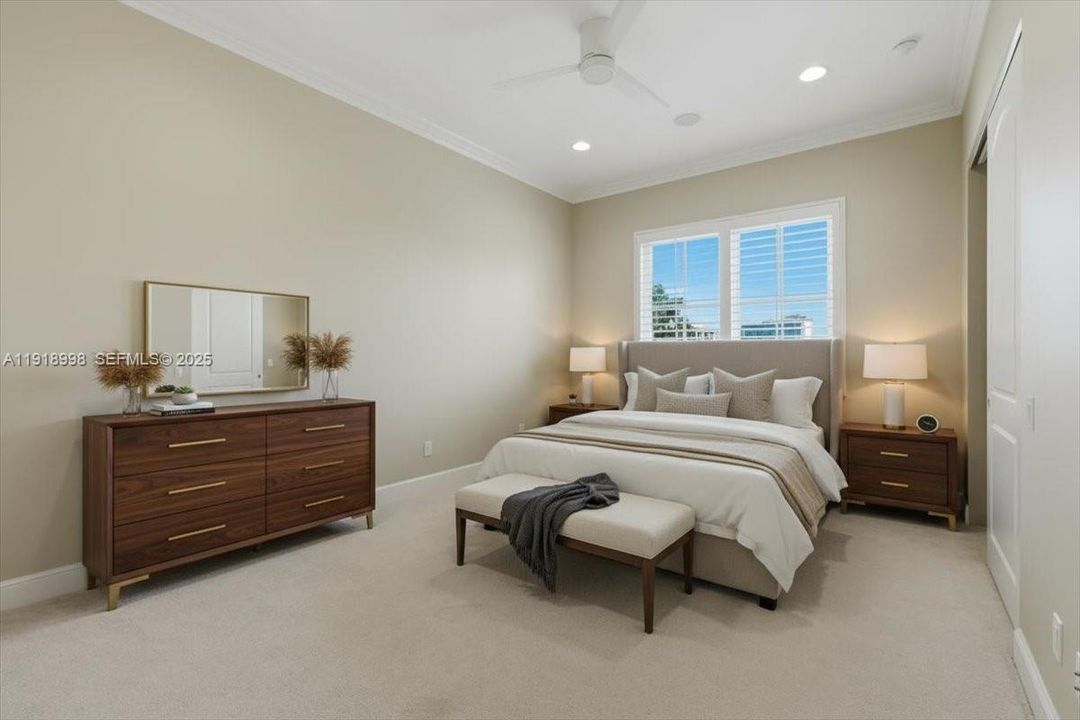 For Sale: $3,899,900 (6 beds, 4 baths, 4322 Square Feet)