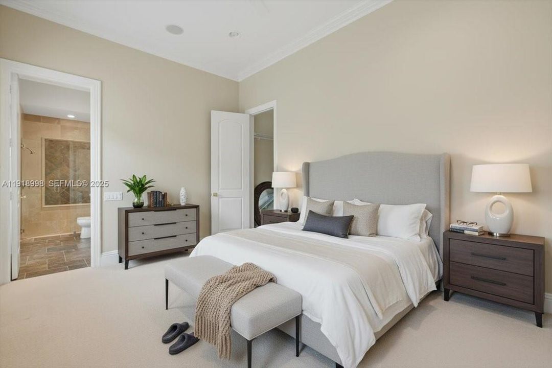 For Sale: $3,899,900 (6 beds, 4 baths, 4322 Square Feet)