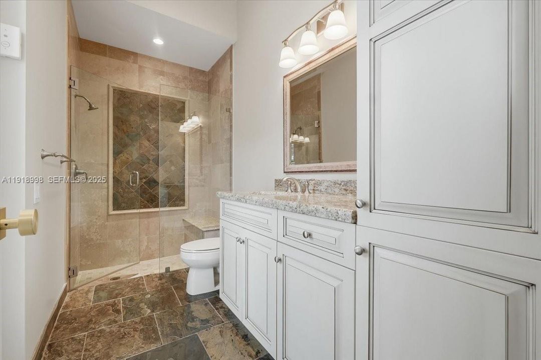 For Sale: $3,899,900 (6 beds, 4 baths, 4322 Square Feet)