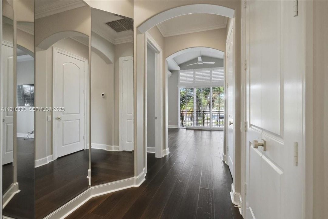 For Sale: $3,899,900 (6 beds, 4 baths, 4322 Square Feet)