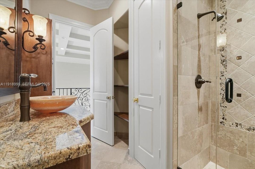 For Sale: $3,899,900 (6 beds, 4 baths, 4322 Square Feet)