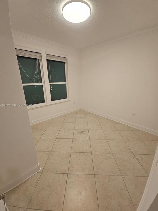 For Rent: $3,200 (6 beds, 3 baths, 0 Square Feet)