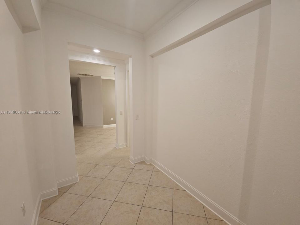 For Rent: $3,200 (6 beds, 3 baths, 0 Square Feet)