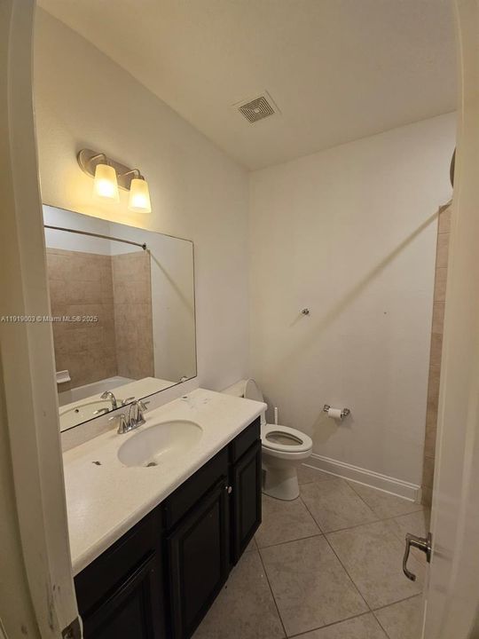 For Rent: $3,200 (6 beds, 3 baths, 0 Square Feet)