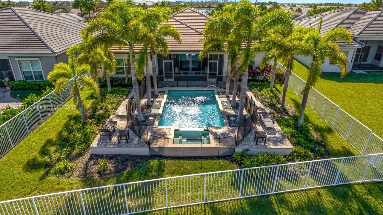 For Rent: $5,200 (3 beds, 2 baths, 2580 Square Feet)