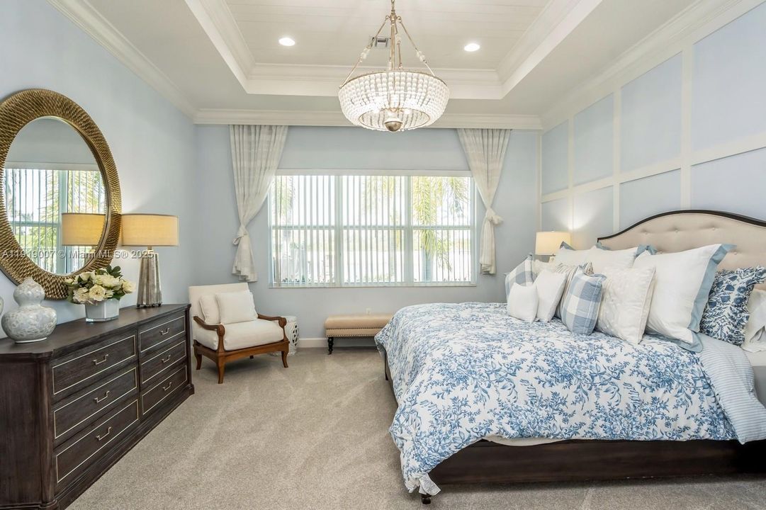 For Rent: $5,200 (3 beds, 2 baths, 2580 Square Feet)