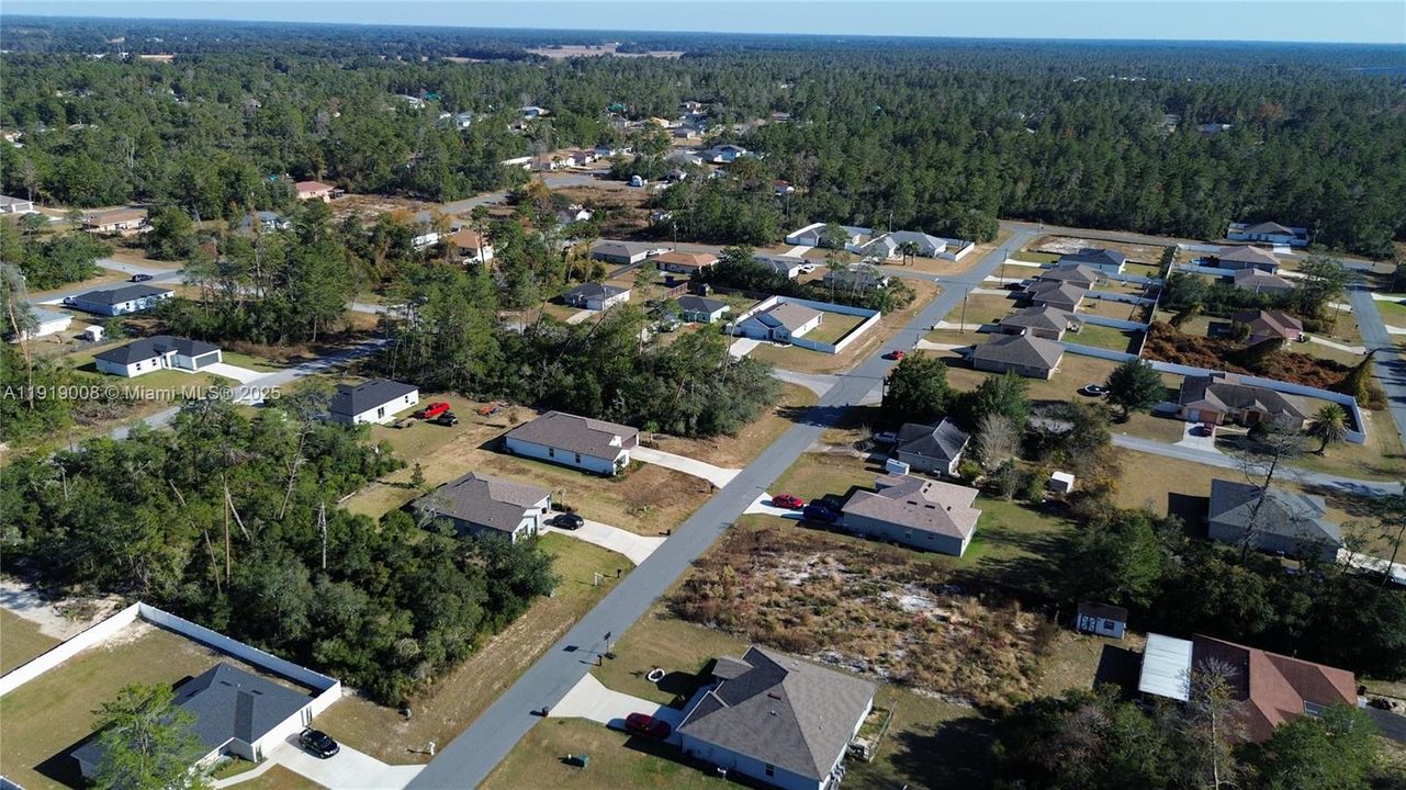 На продажу: $85,000 (0.30 acres)