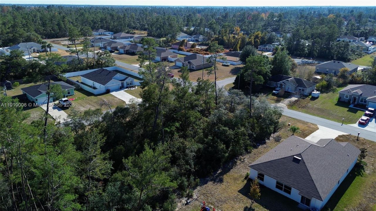 На продажу: $85,000 (0.30 acres)