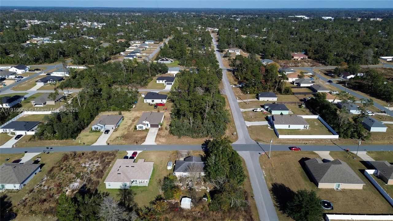 На продажу: $85,000 (0.30 acres)