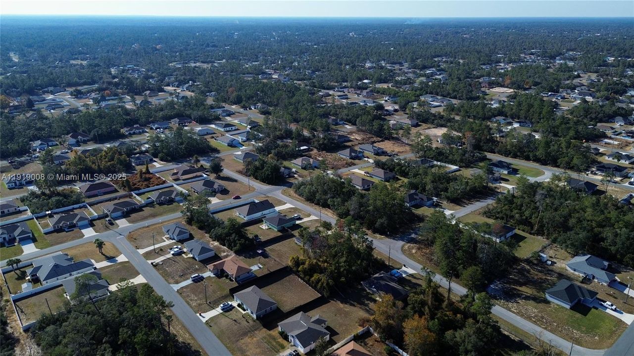 На продажу: $85,000 (0.30 acres)