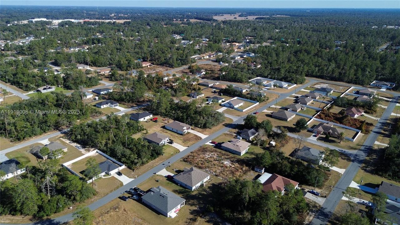 На продажу: $85,000 (0.30 acres)