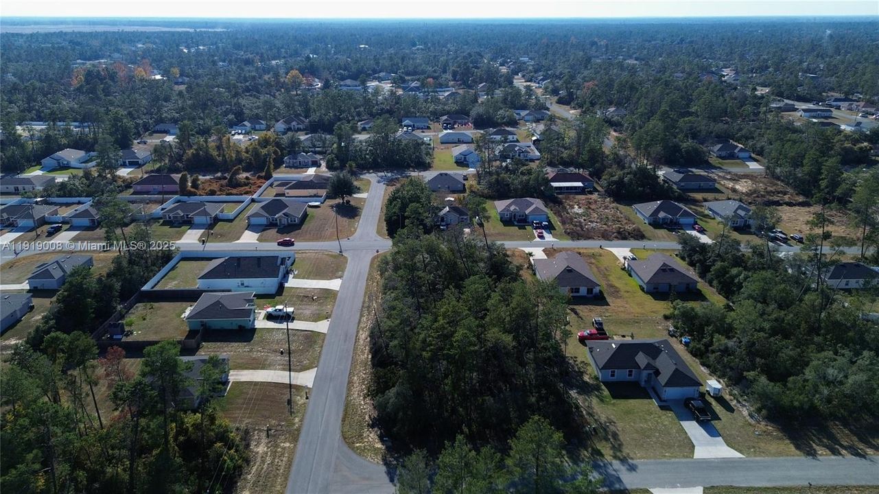 На продажу: $85,000 (0.30 acres)