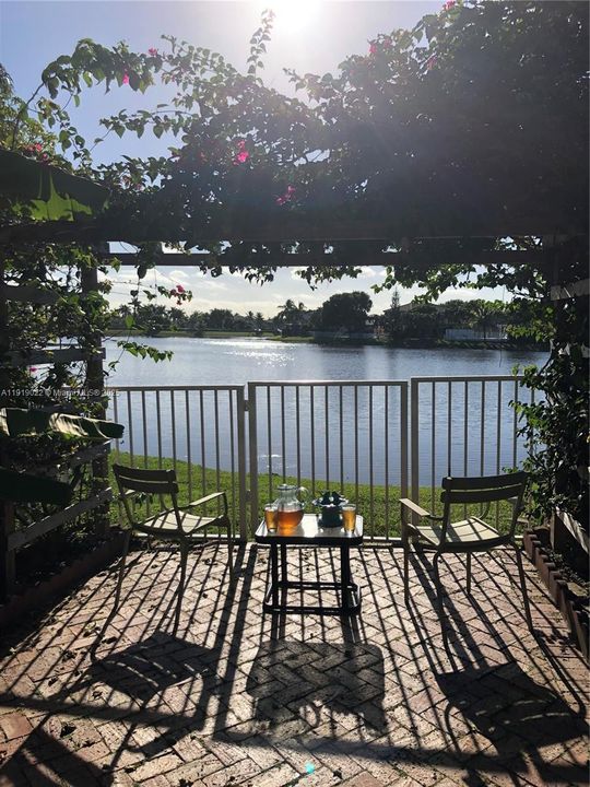 На продажу: $770,000 (4 спален, 2 ванн, 0 Квадратных фут)