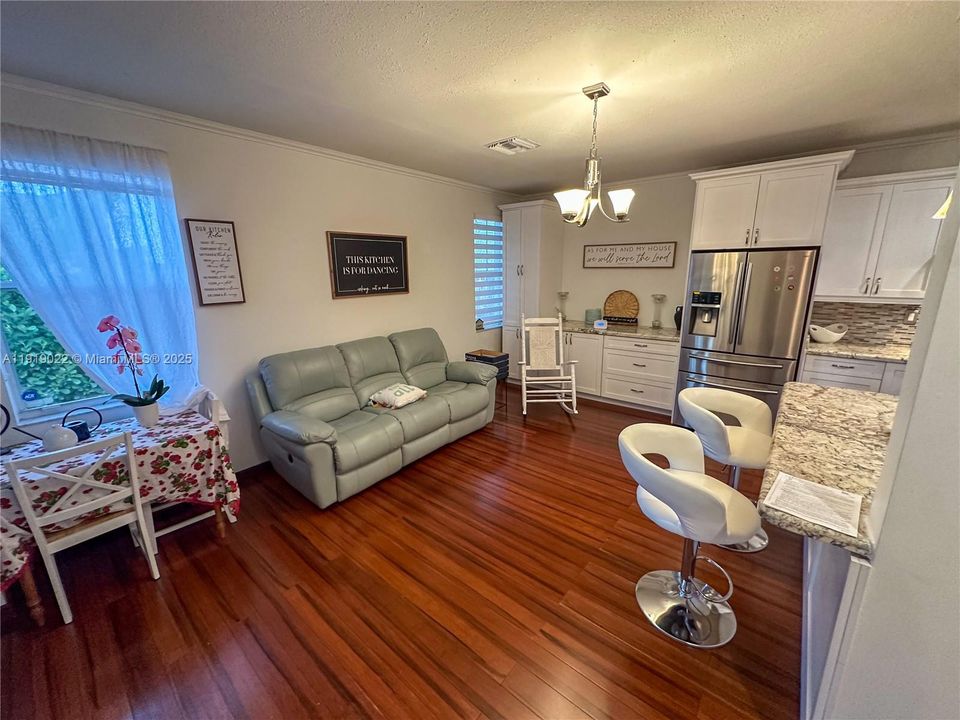 На продажу: $770,000 (4 спален, 2 ванн, 0 Квадратных фут)