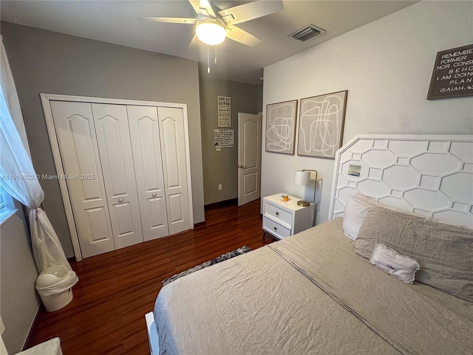 На продажу: $770,000 (4 спален, 2 ванн, 0 Квадратных фут)