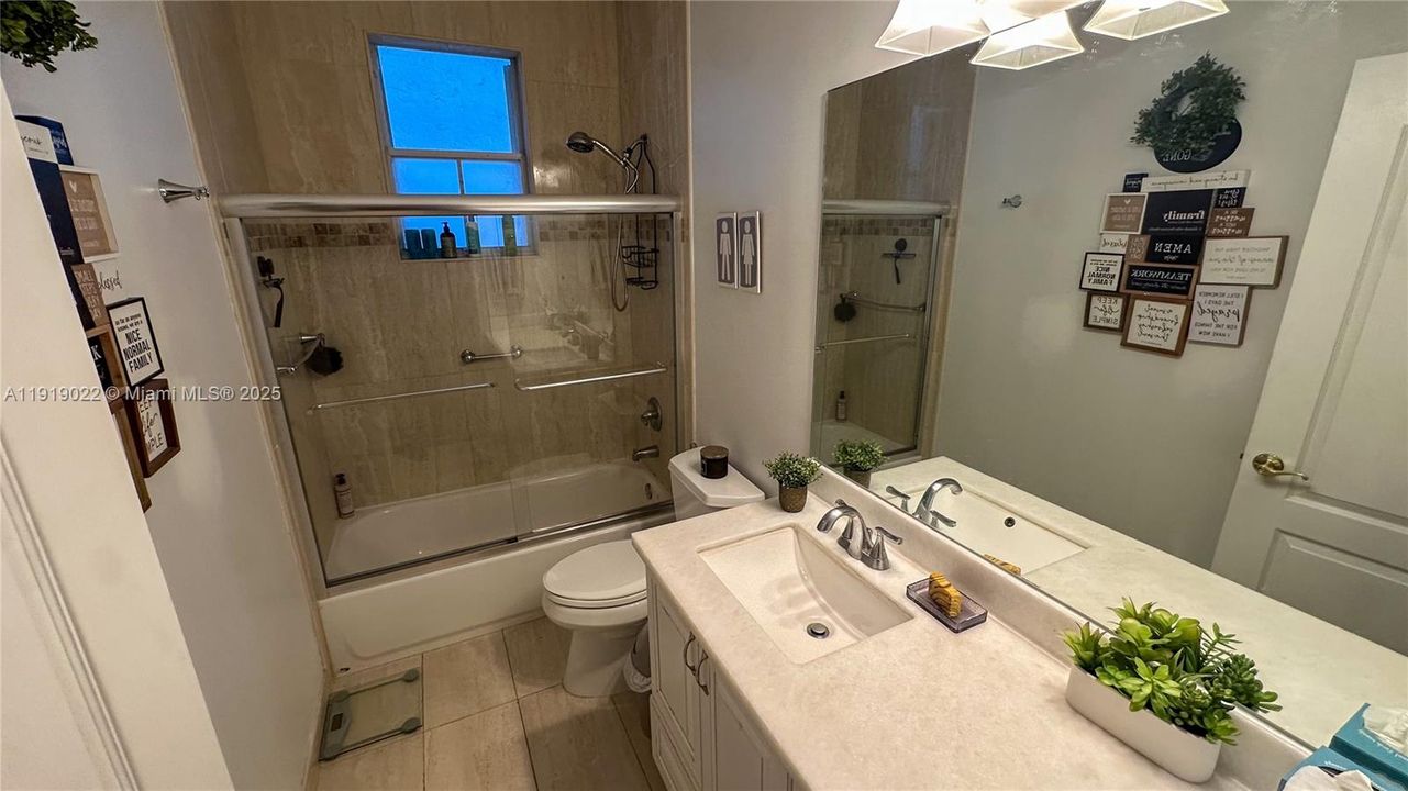 На продажу: $770,000 (4 спален, 2 ванн, 0 Квадратных фут)