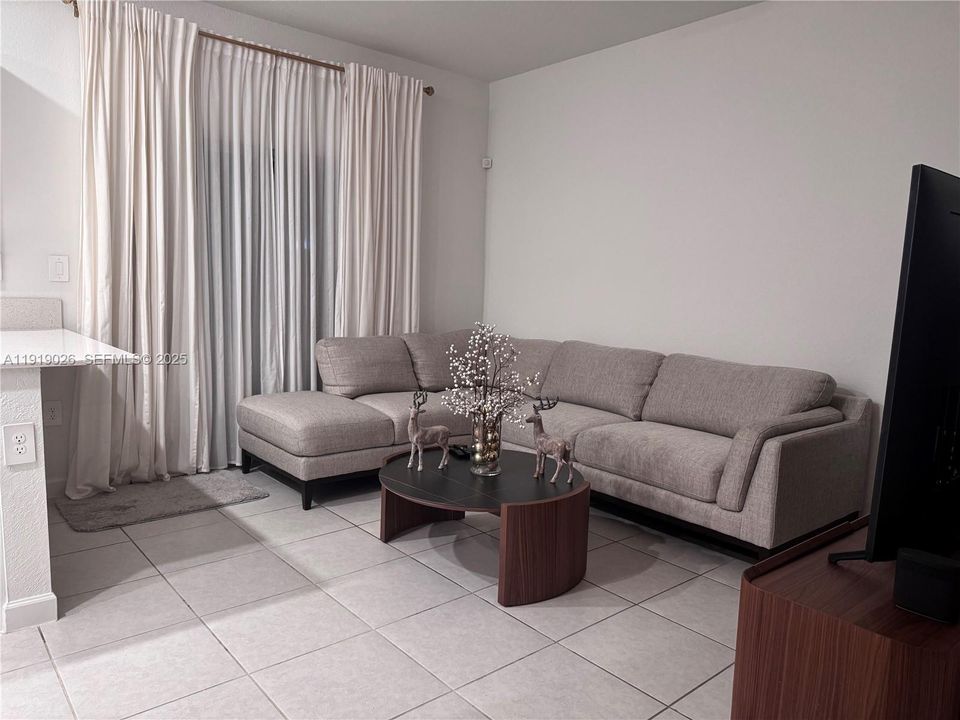 For Sale: $534,999 (3 beds, 2 baths, 1442 Square Feet)