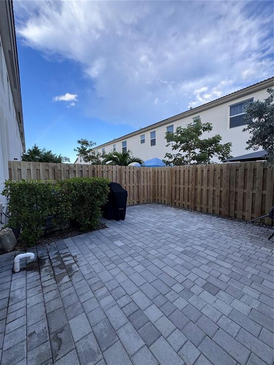 For Sale: $534,999 (3 beds, 2 baths, 1442 Square Feet)