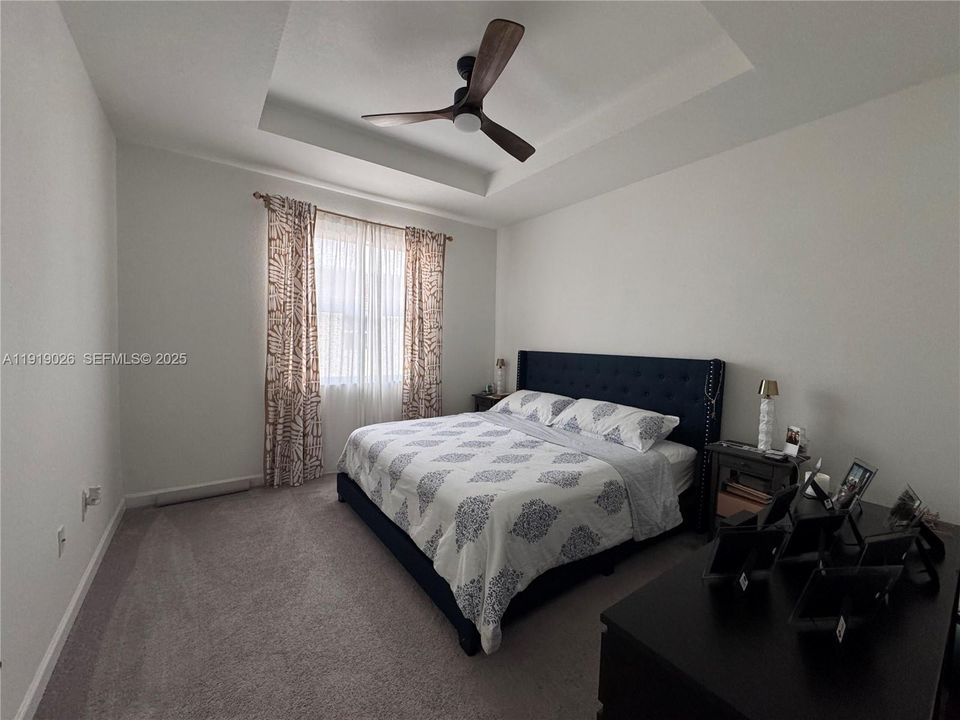 For Sale: $534,999 (3 beds, 2 baths, 1442 Square Feet)