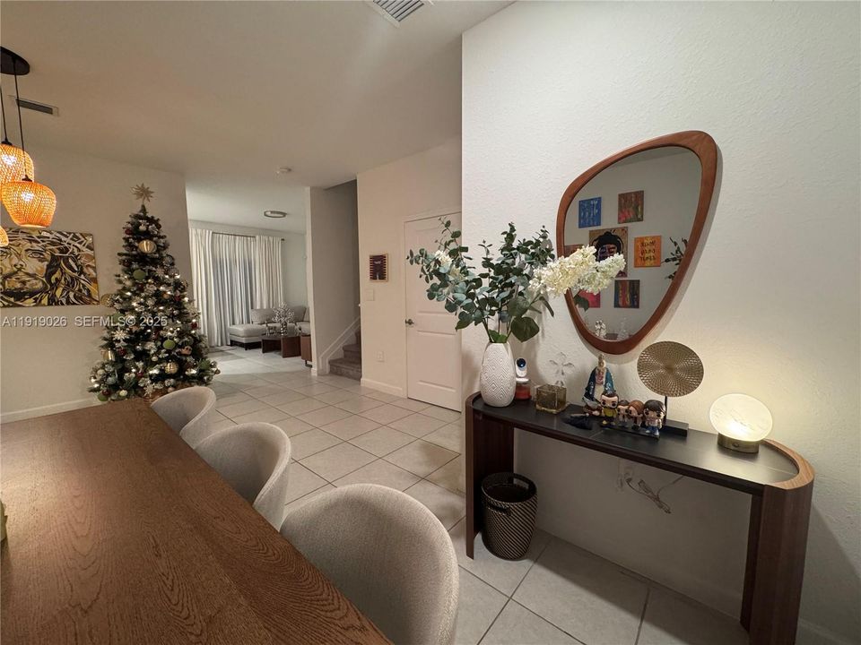 For Sale: $534,999 (3 beds, 2 baths, 1442 Square Feet)