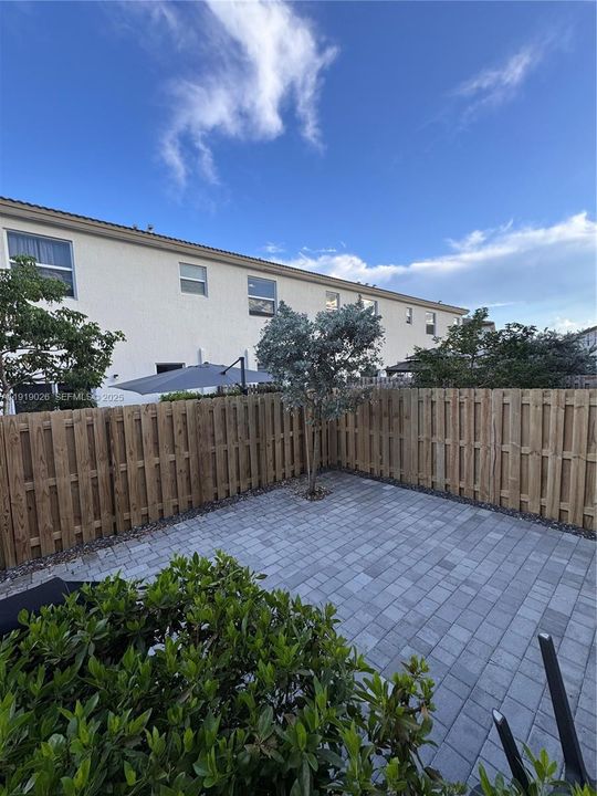 For Sale: $534,999 (3 beds, 2 baths, 1442 Square Feet)