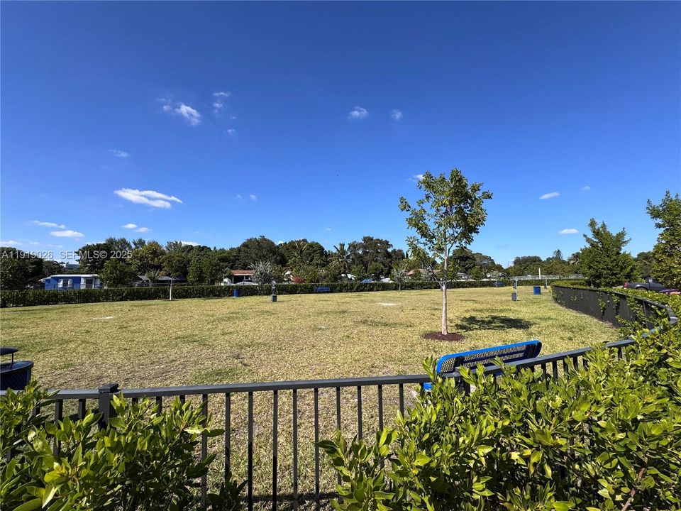 For Sale: $534,999 (3 beds, 2 baths, 1442 Square Feet)