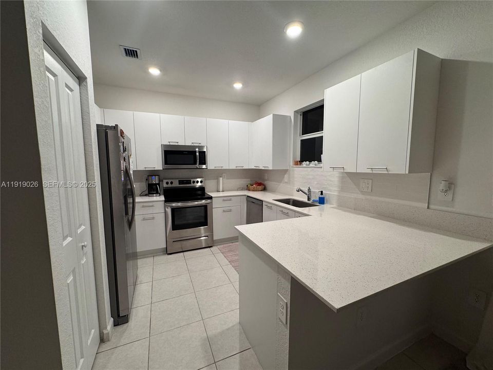 For Sale: $534,999 (3 beds, 2 baths, 1442 Square Feet)