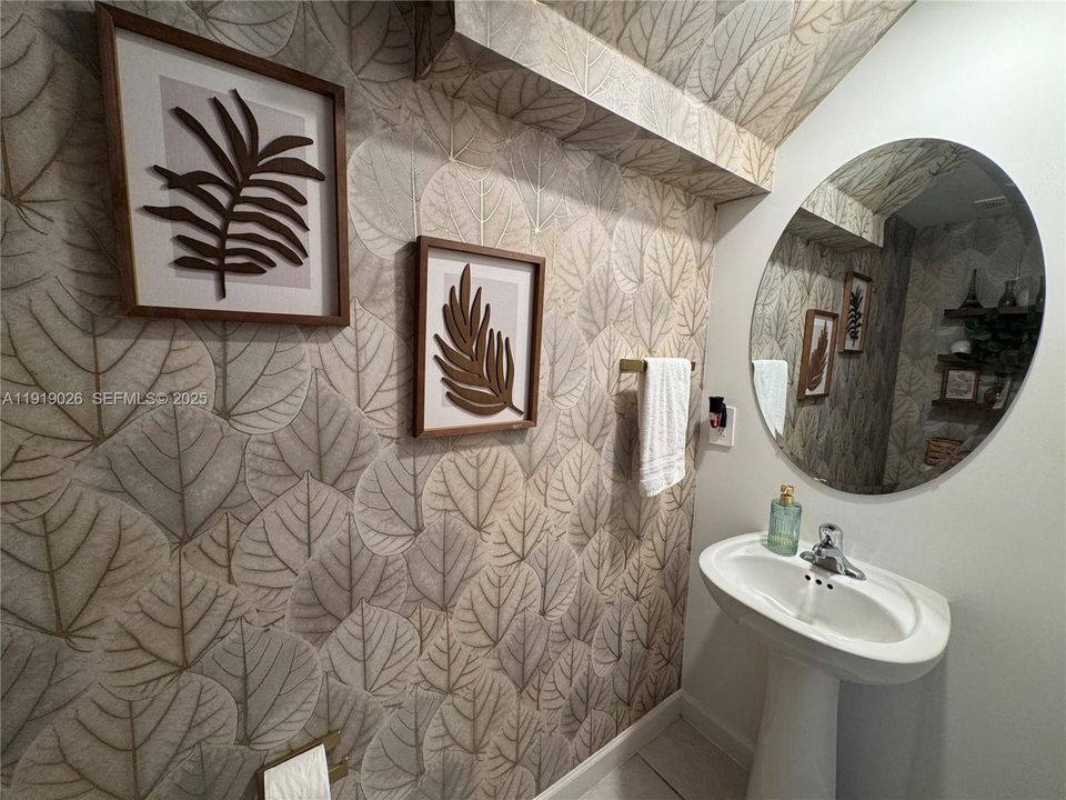 For Sale: $534,999 (3 beds, 2 baths, 1442 Square Feet)