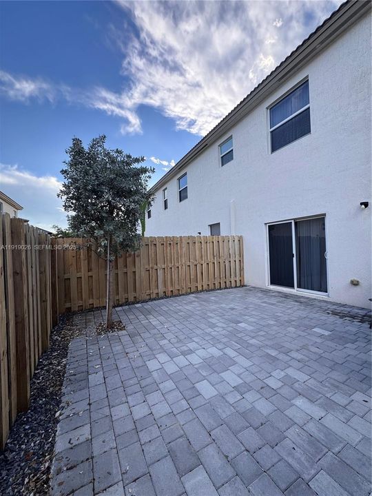 For Sale: $534,999 (3 beds, 2 baths, 1442 Square Feet)