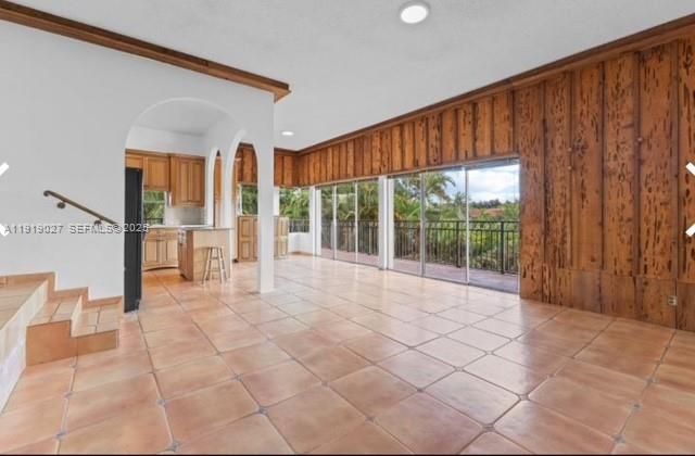 На продажу: $240,000 (2 спален, 2 ванн, 1200 Квадратных фут)