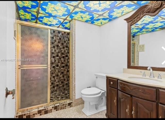 На продажу: $240,000 (2 спален, 2 ванн, 1200 Квадратных фут)