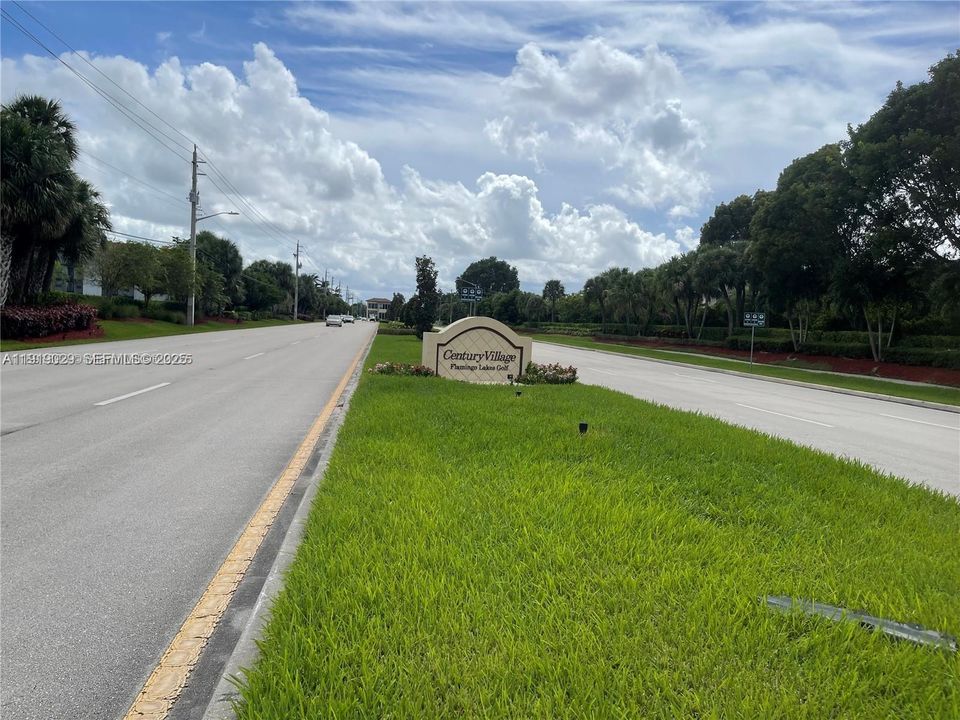 For Sale: $320,000 (2 beds, 2 baths, 1533 Square Feet)