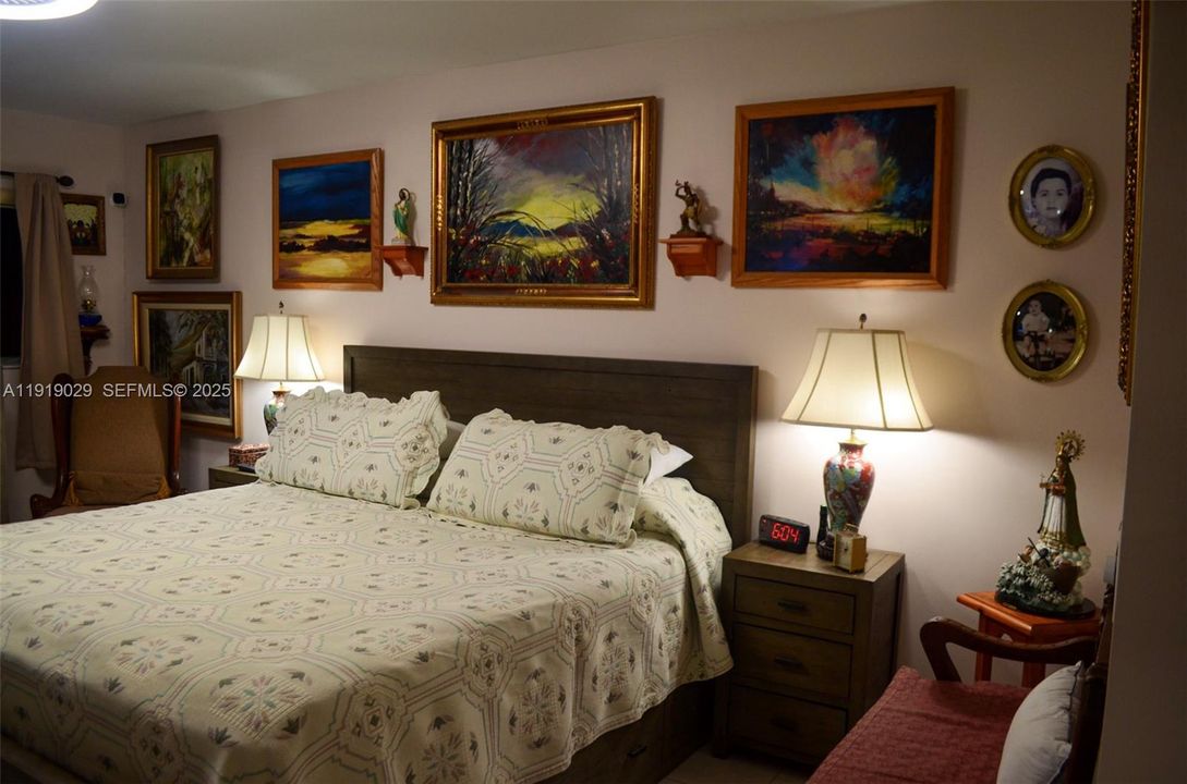 For Sale: $320,000 (2 beds, 2 baths, 1533 Square Feet)