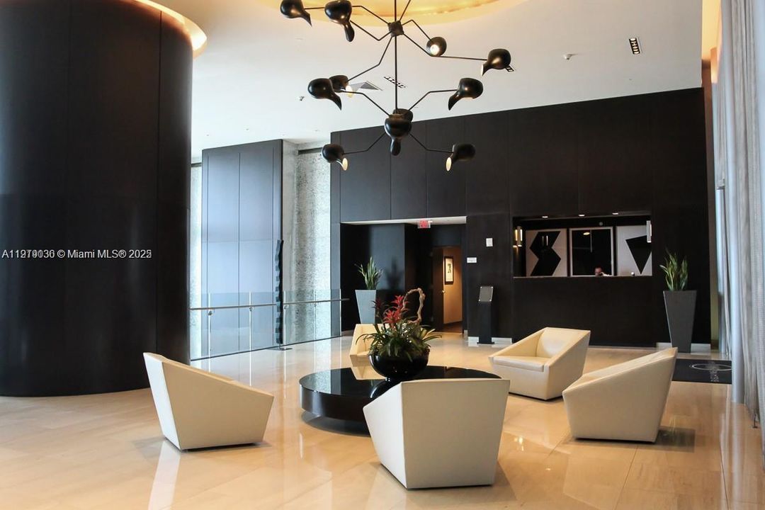 Active With Contract: $7,300 (2 beds, 3 baths, 1694 Square Feet)