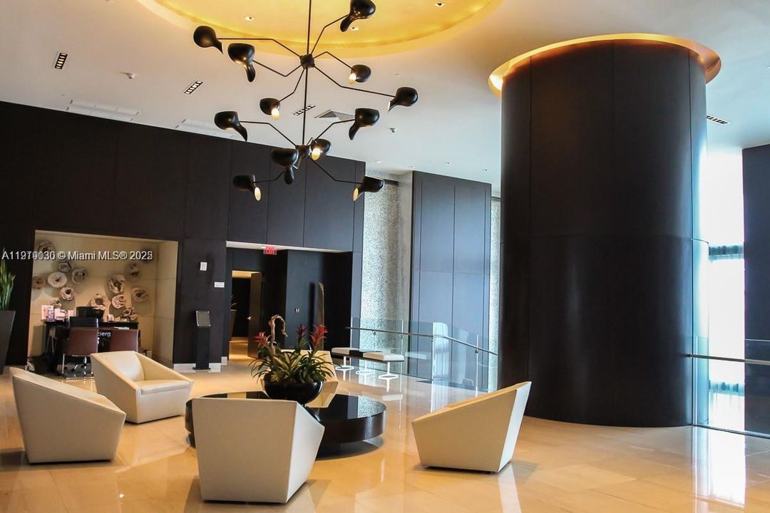 Active With Contract: $7,300 (2 beds, 3 baths, 1694 Square Feet)