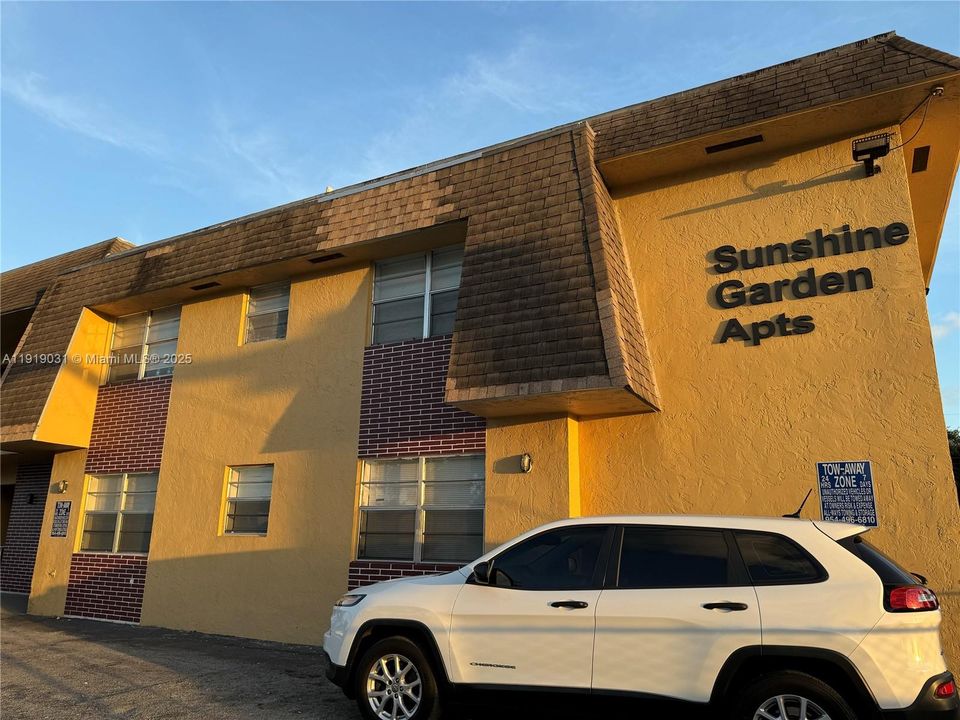 В аренду: $1,750 (2 спален, 1 ванн, 26416 Квадратных фут)